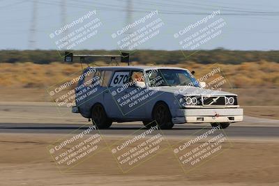 media/Oct-02-2022-24 Hours of Lemons (Sun) [[cb81b089e1]]/915am (I-5)/